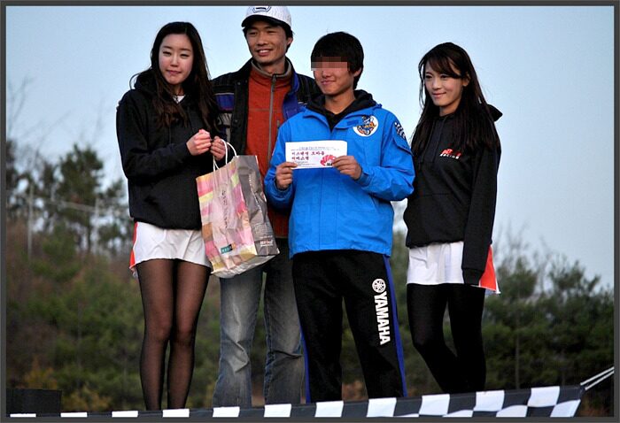 CRF-X엔듀로 쇼바수리 작년 이벤트 상품작업