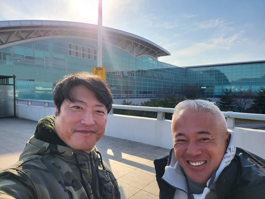 요시오 이케마치선수 와 류기상선수를 만나러 부산으로